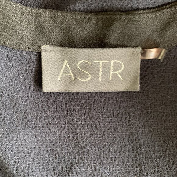 ASTR Dress Medium Sleeveless Navy V Neck Formal Cocktail Evening Party - Picture 5 of 6